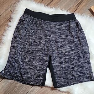 Lululemon Athletic Shorts Adult Large Gray Workout Gym Pull On Casual Men's